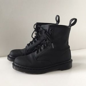 Dr Martens 1460 Matte All Black boots Ajax Black Broken In Leather boots